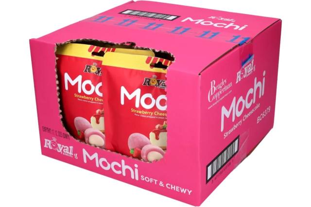 Royal Family Mochi Strawberry Cheesecake Flavor 120g